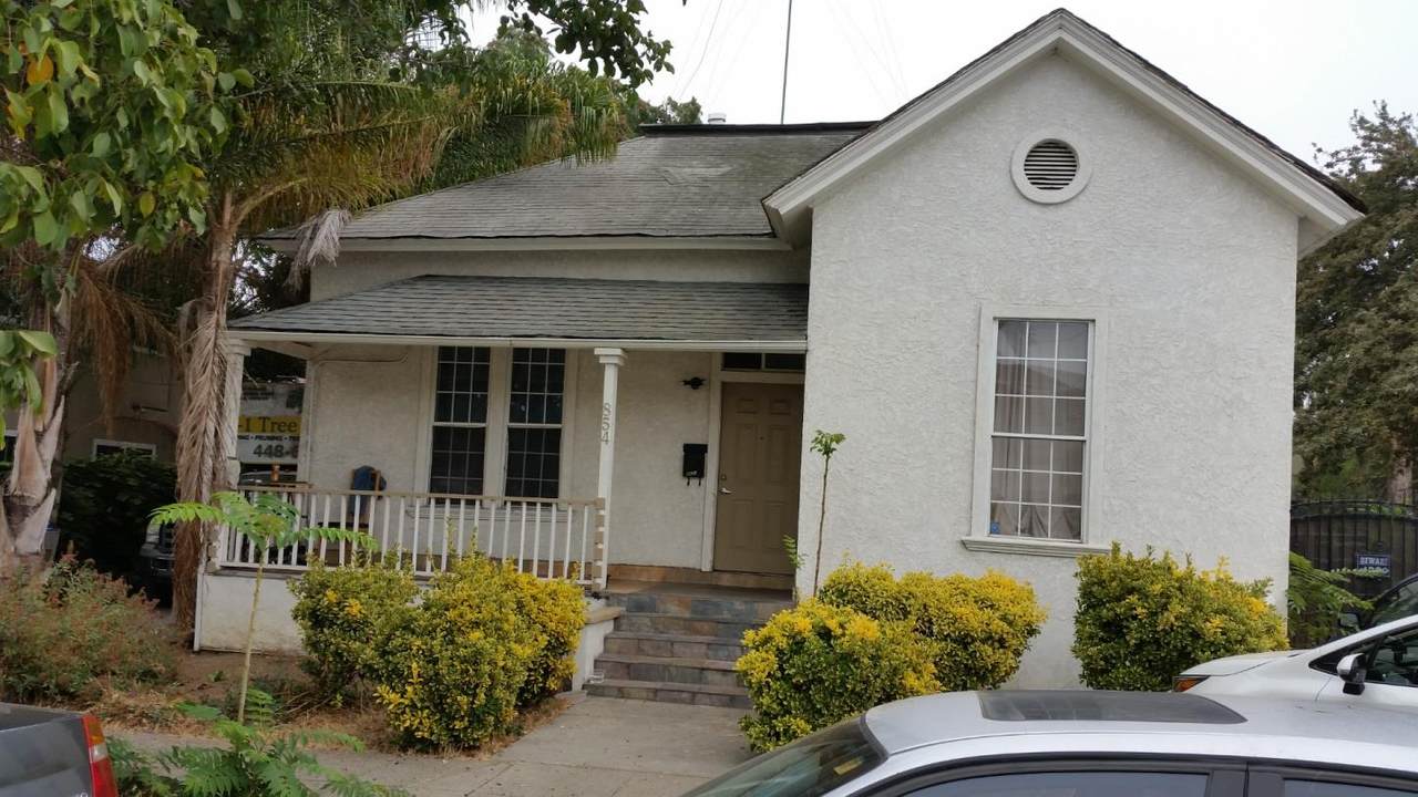854 Calhoun St - Photo 1