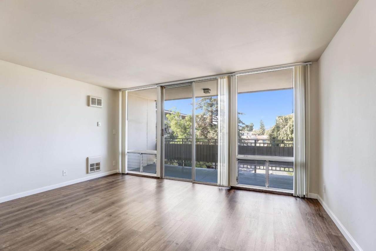 1614 Hudson St 221 - Photo 1