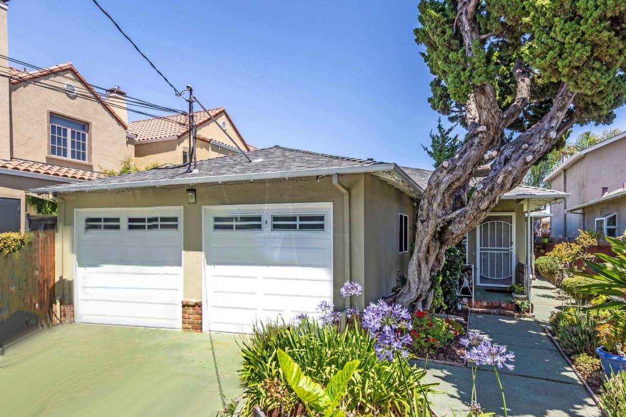 1709 Palm Ave - Photo 1