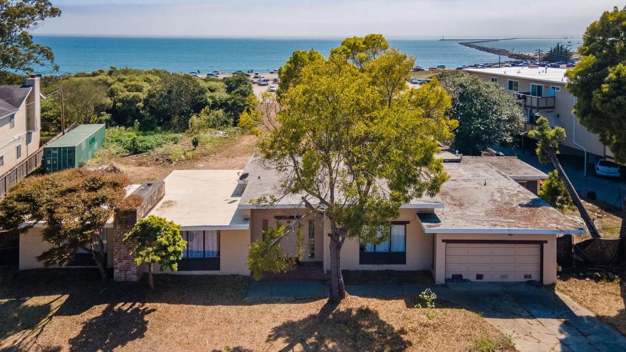 570 Avenue Alhambra - Photo 1