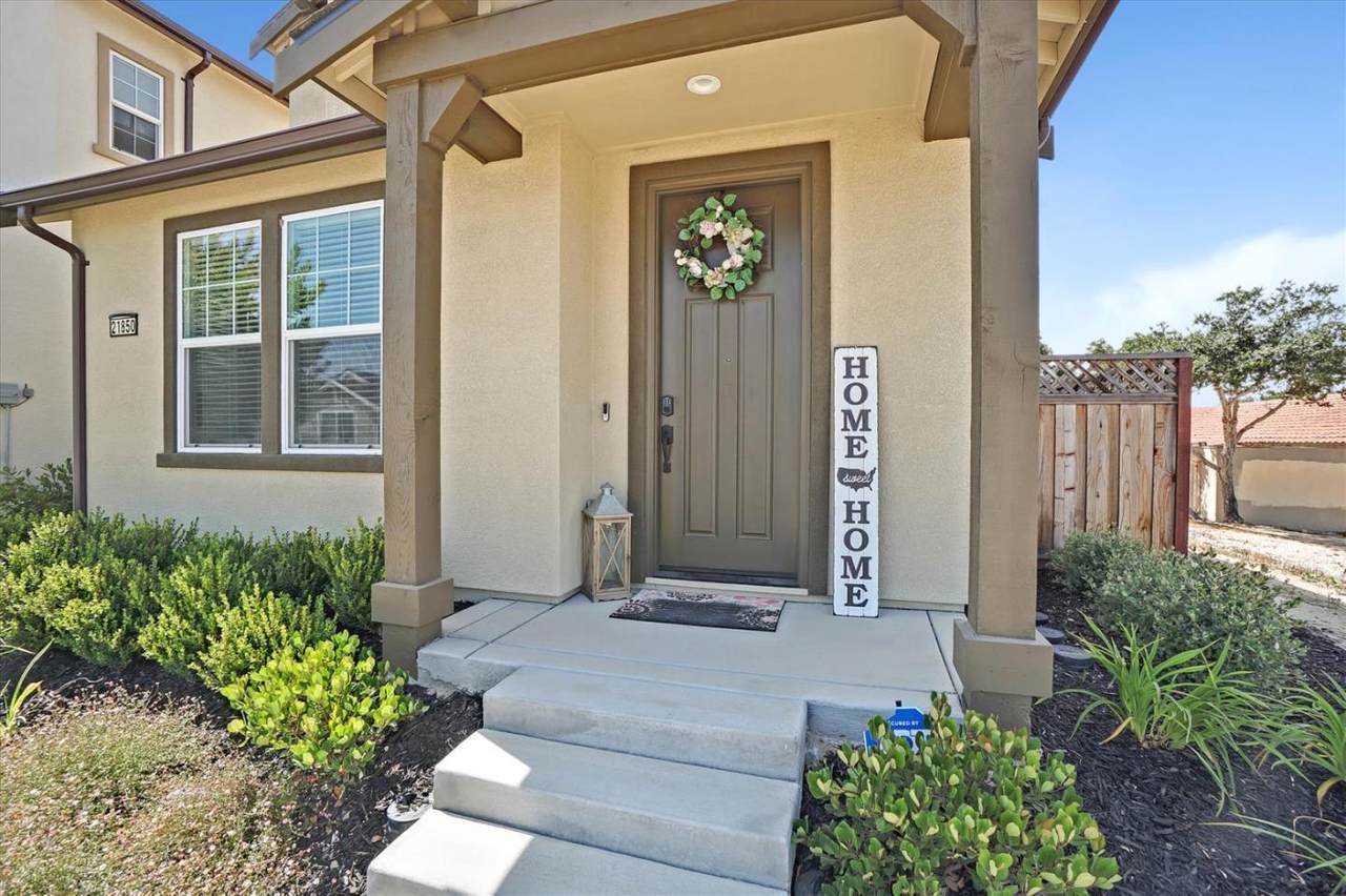 21850 Ord Ave - Photo 1