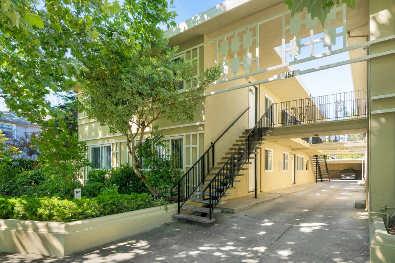 151 13th St - Photo 1