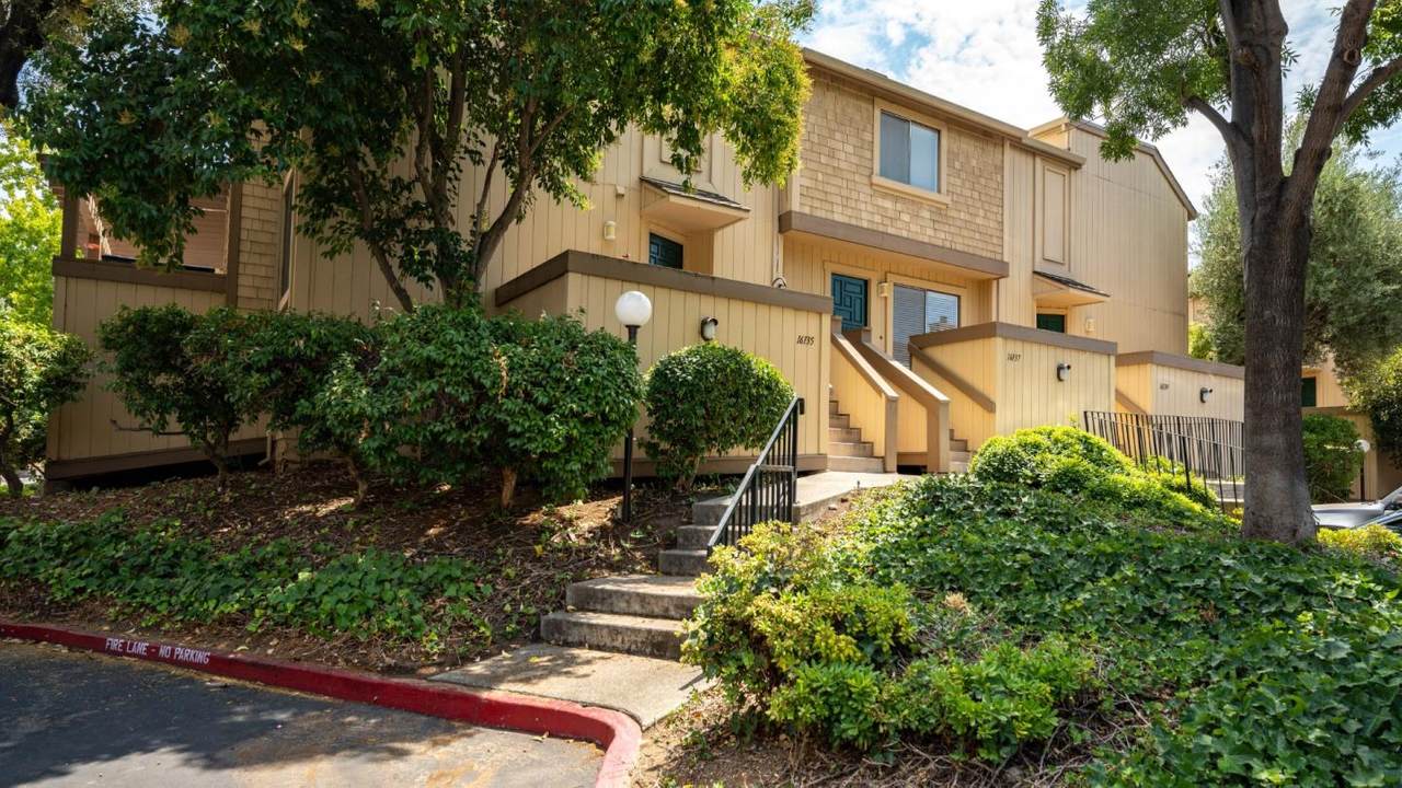 16137 Loretta Ln - Photo 1