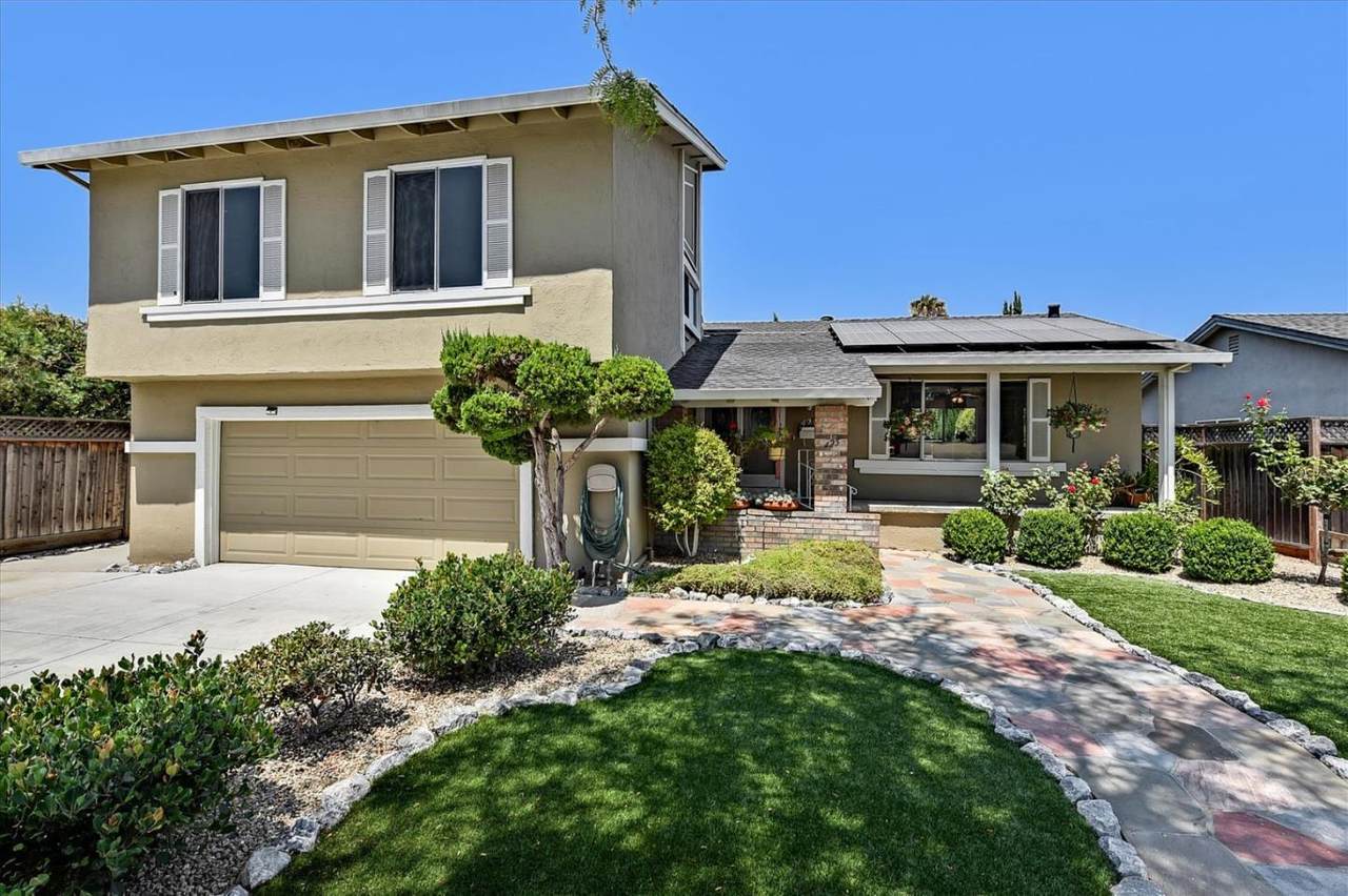 425 Royale Park Dr - Photo 1