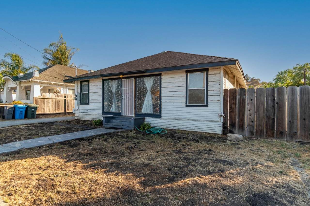 407 The Alameda - Photo 1