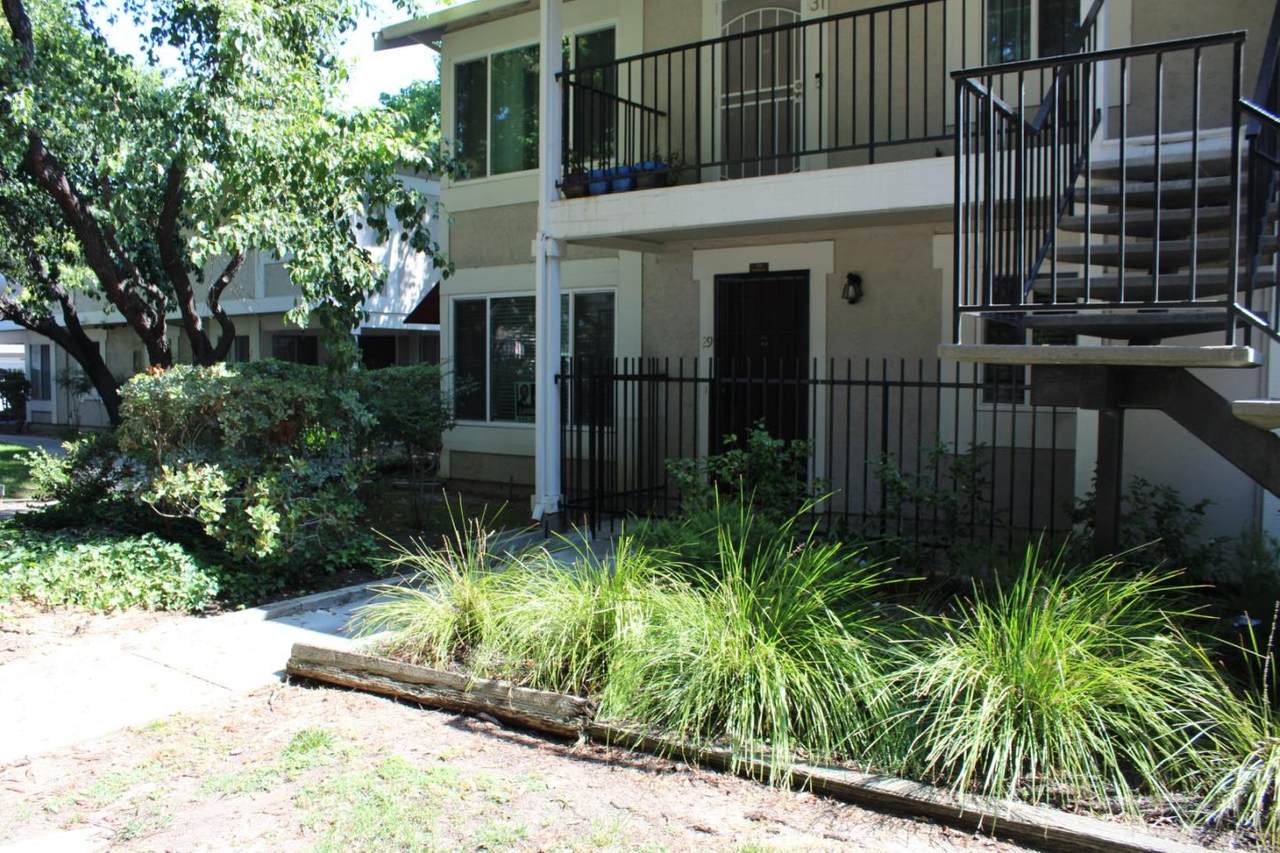 29 Muirfield Ct - Photo 1