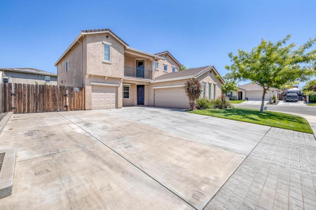 821 Nutmeg Landing Ln - Photo 1