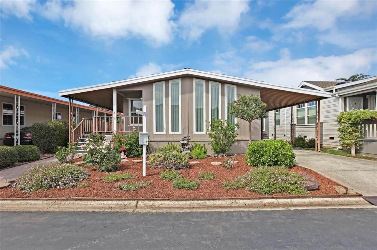 878 Villa Teresa Way 878 - Photo 1