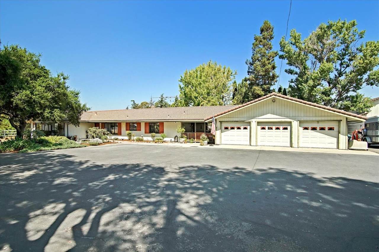 280 Lone Tree Rd - Photo 1
