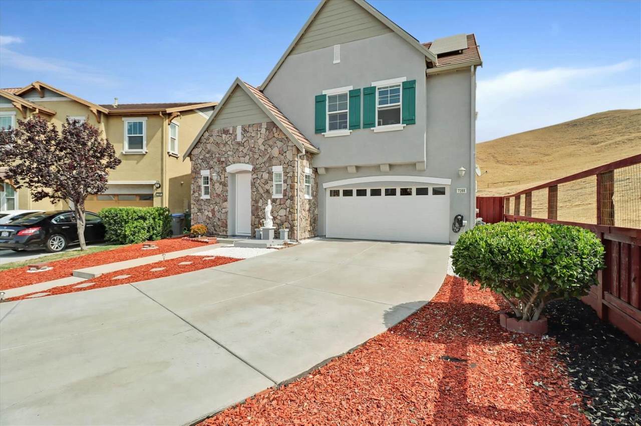 7266 Clear Vista Ct - Photo 1
