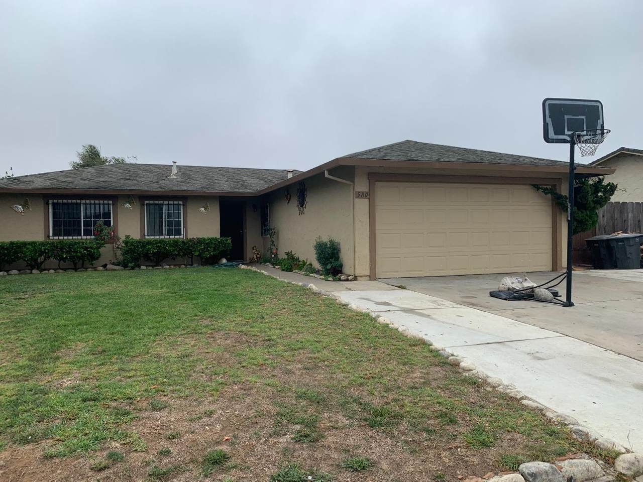 580 Yosemite Way - Photo 1