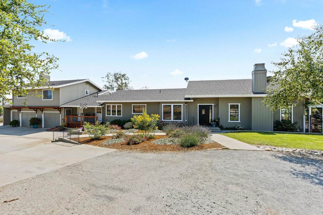 511 Calabasas Rd - Photo 1