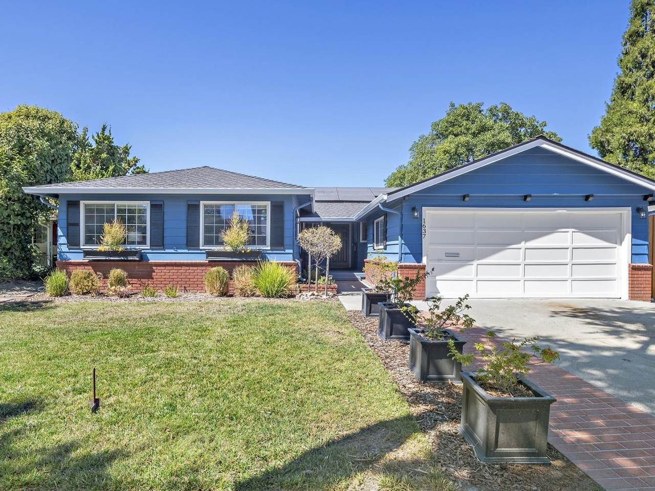 1637 Petri Pl - Photo 1