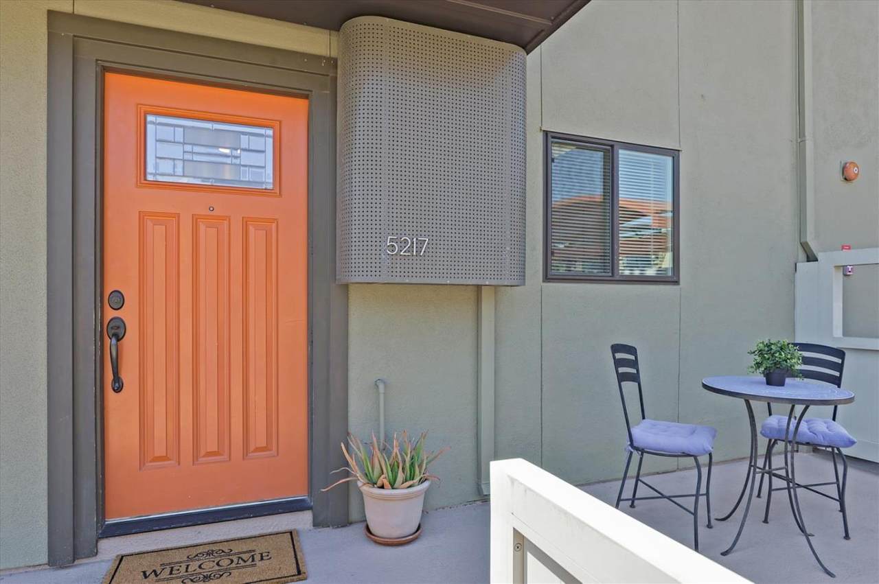 5217 Admiralty Ln - Photo 1