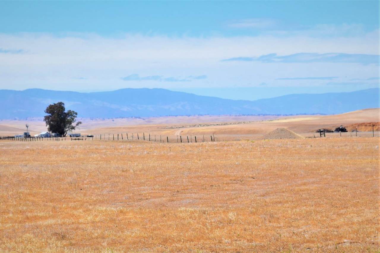 Road 33 - Photo 1