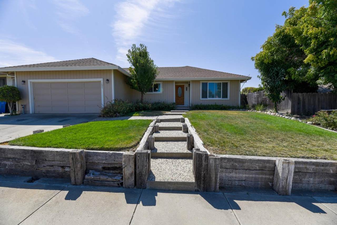 1621 Sonoma Ct - Photo 1