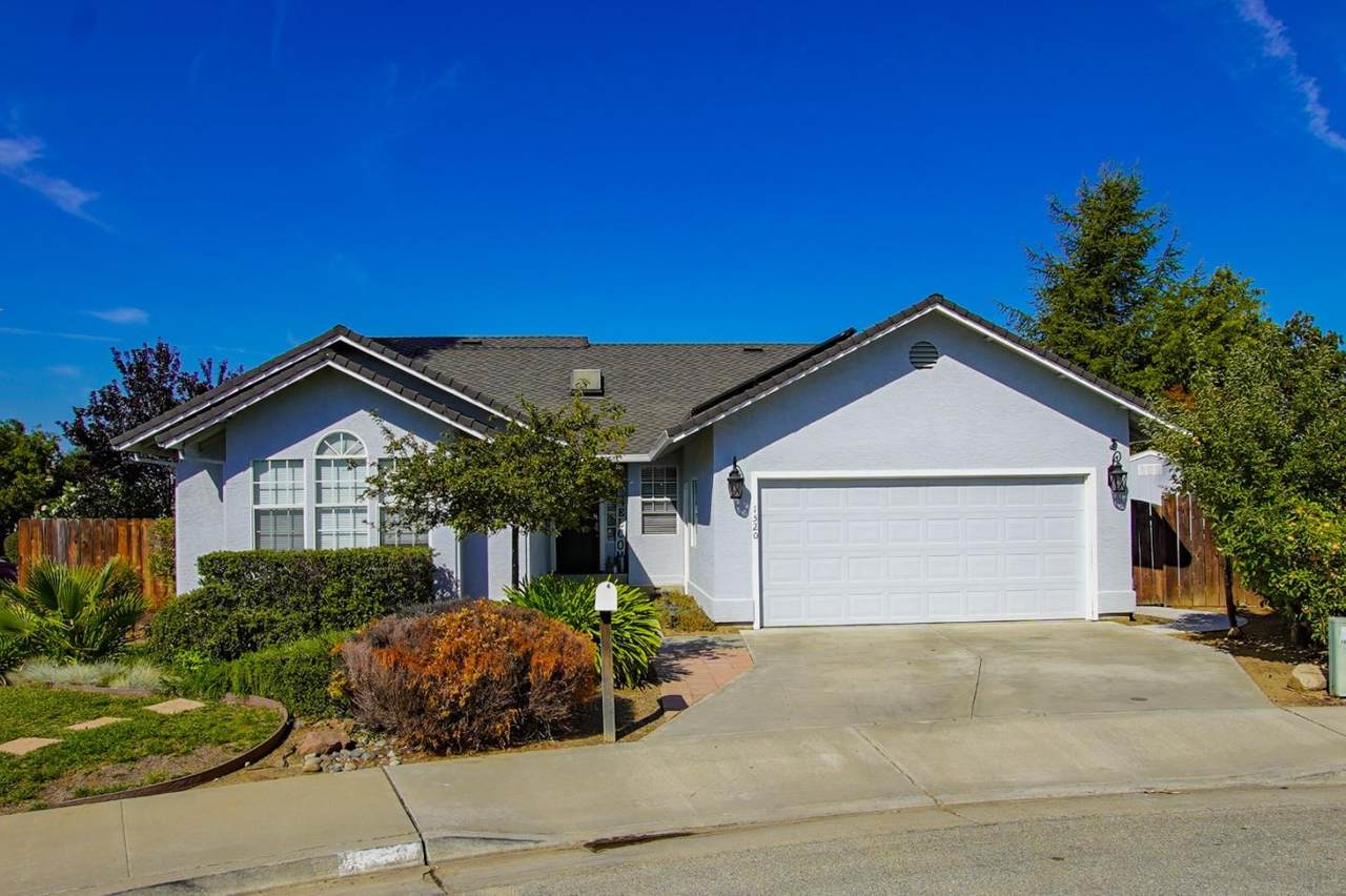 1520 Las Brisas Dr - Photo 1