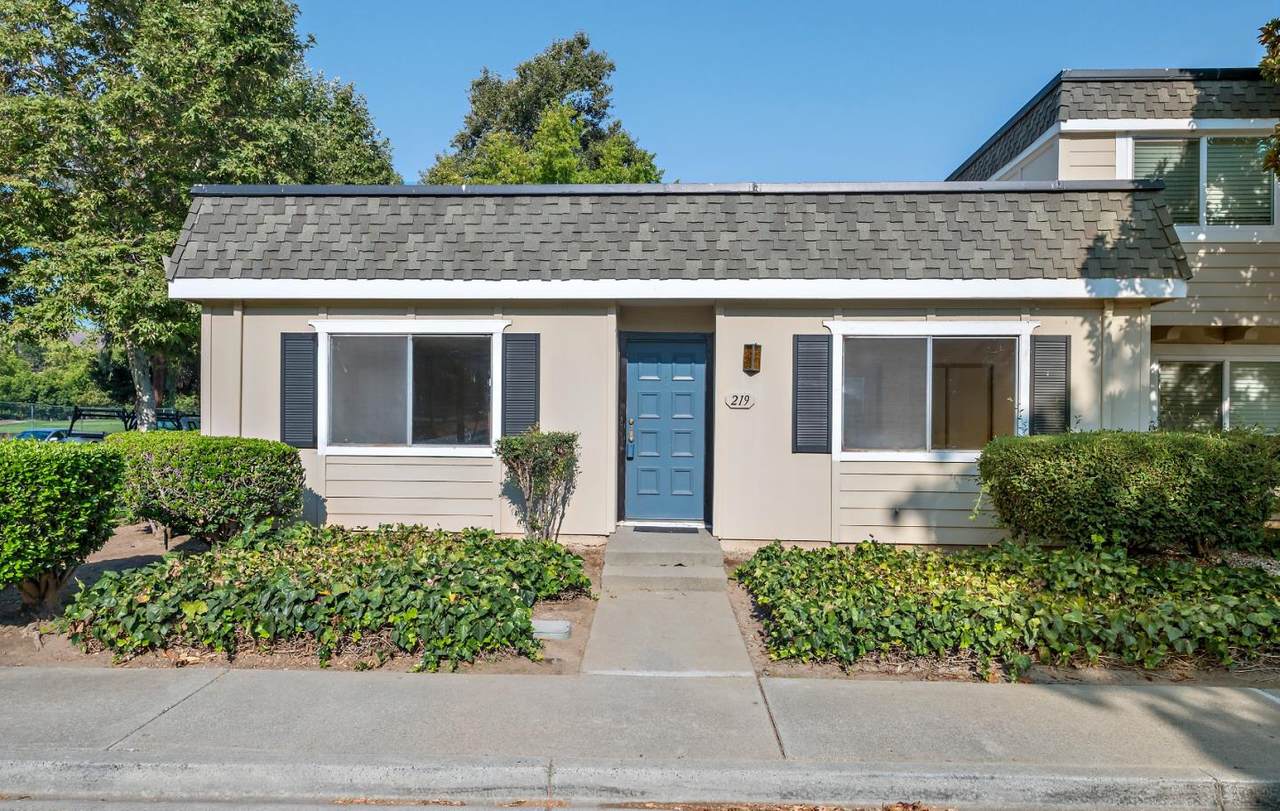 219 Fairway Glen Ln - Photo 1