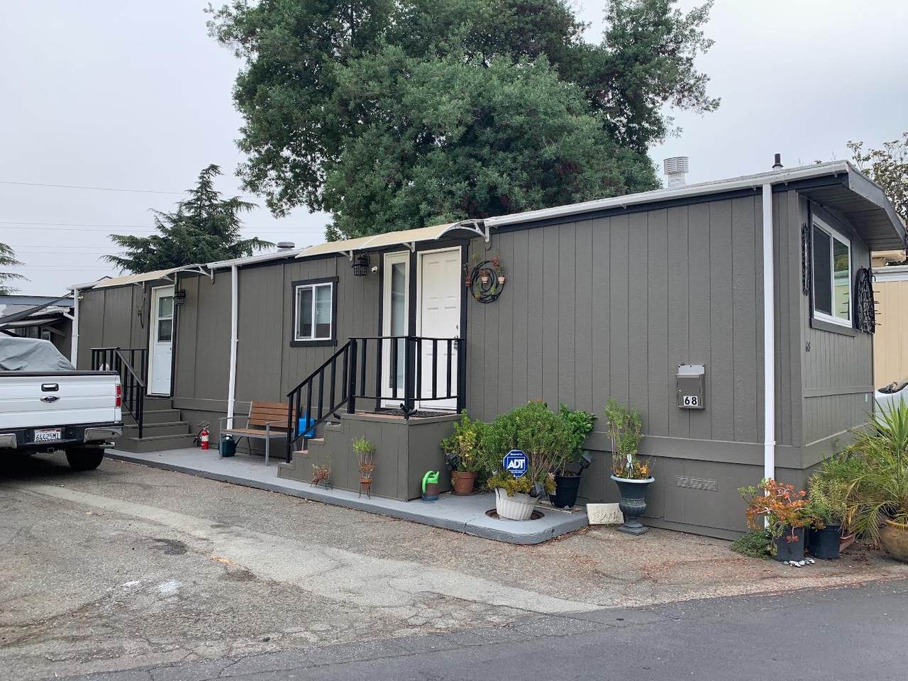 3499 Bayshore 68 - Photo 1