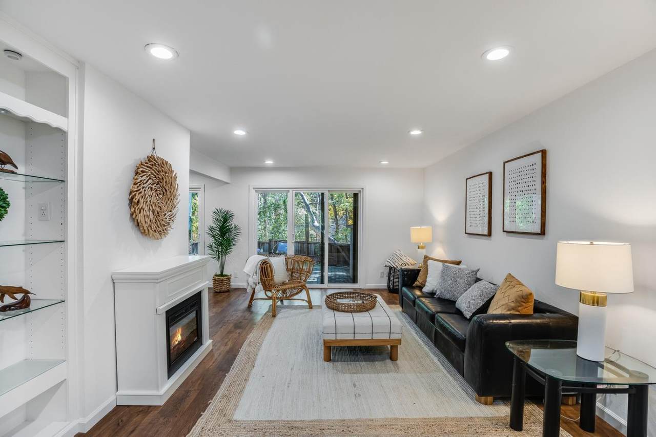 20812 4th St 23 - Photo 1