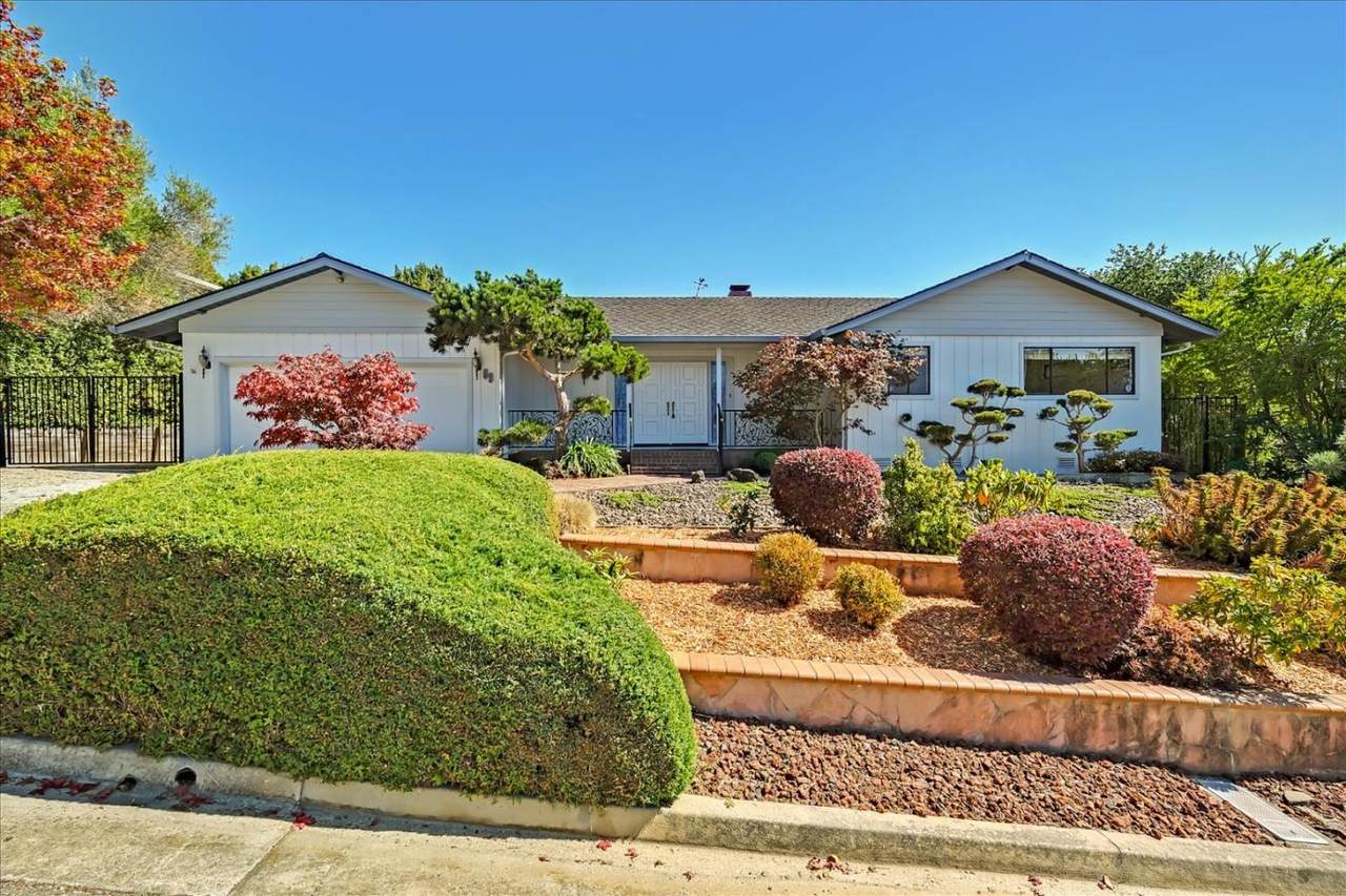 69 Pebble Beach Dr - Photo 1