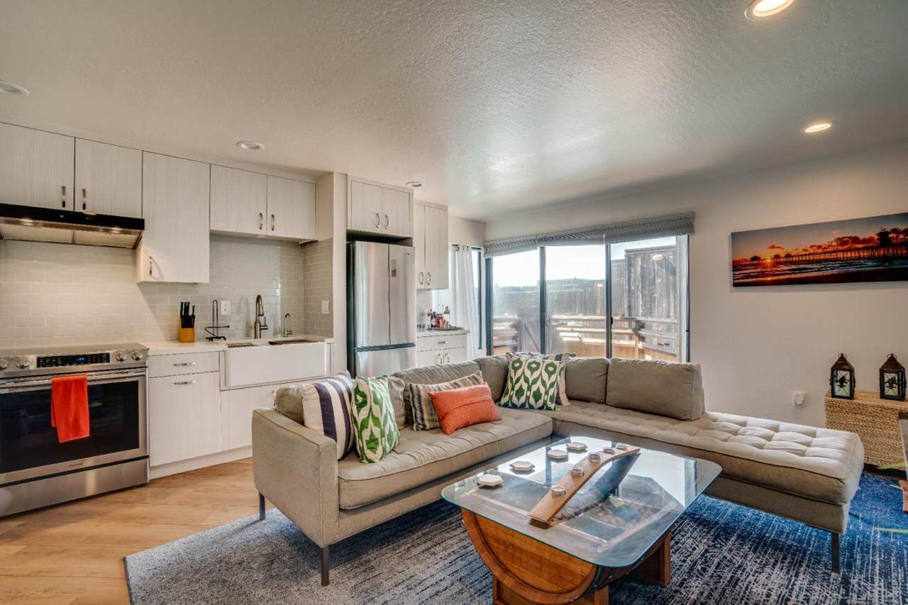 125 Surf Way 338 - Photo 1