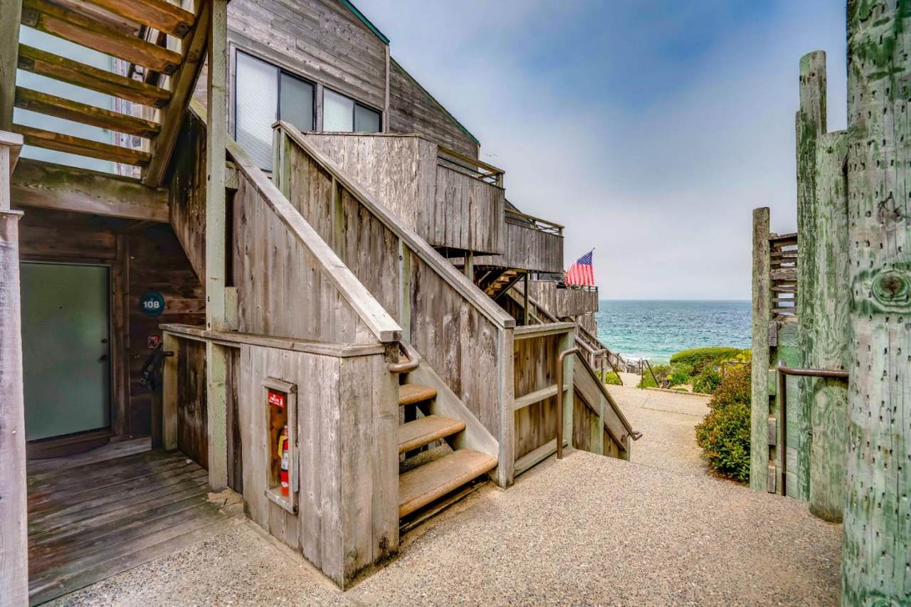 1 Surf Way 108 - Photo 1