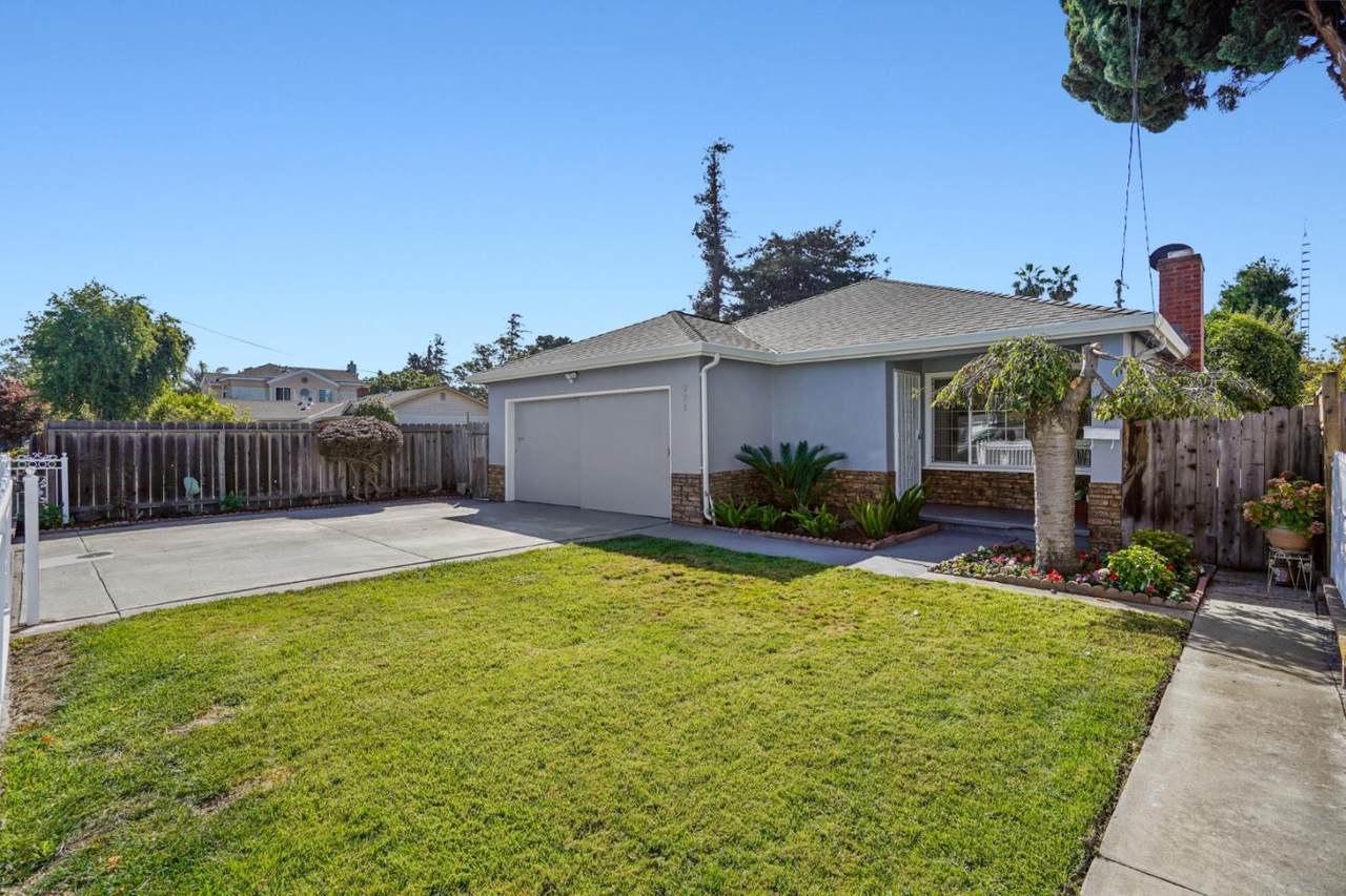 870 Schembri Ln - Photo 1