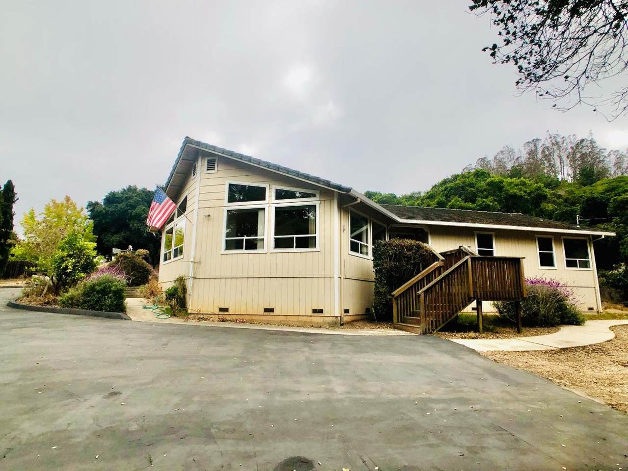 387-A Carpenteria Rd - Photo 1
