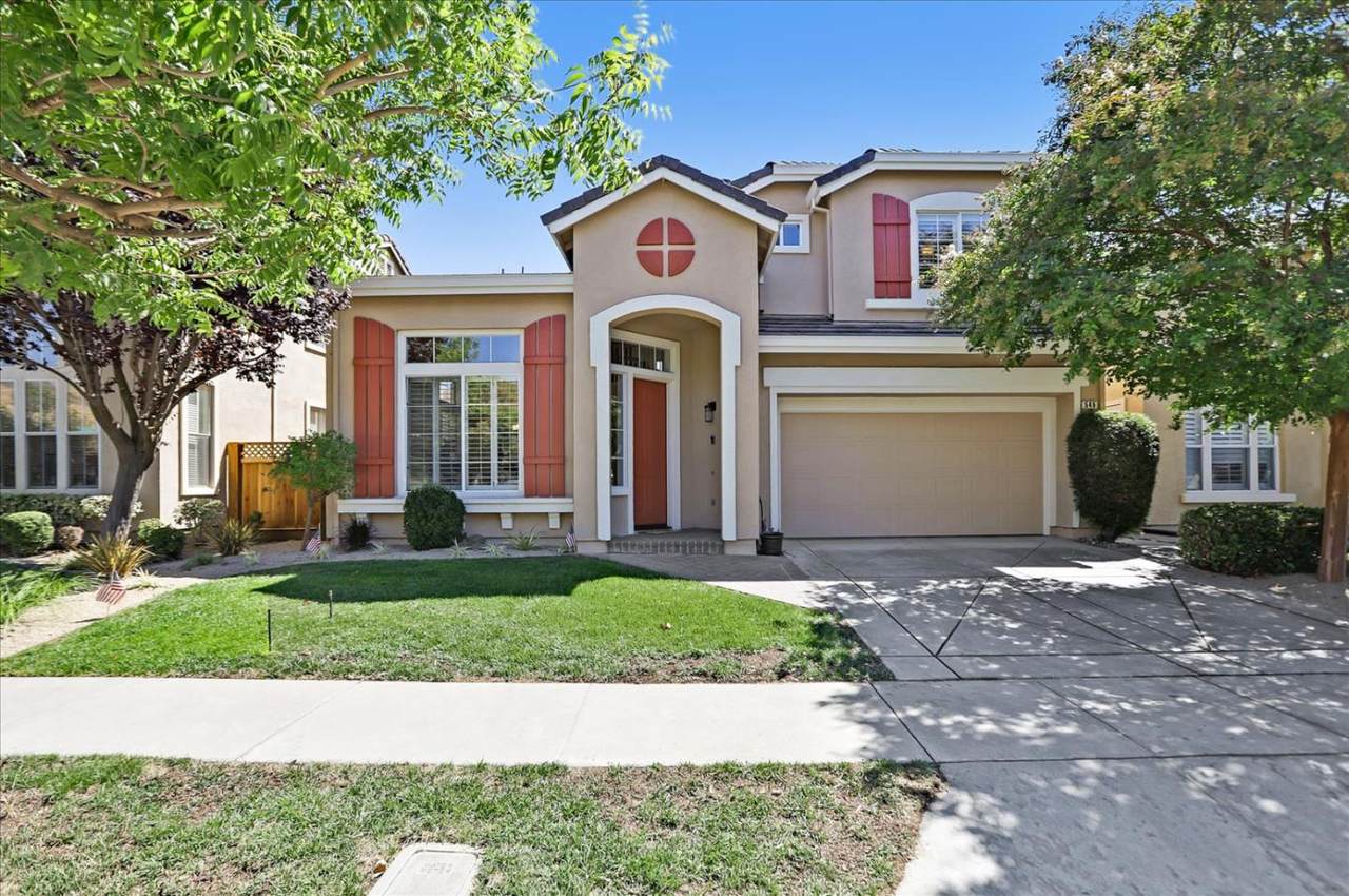 546 Esplanade Ln - Photo 1