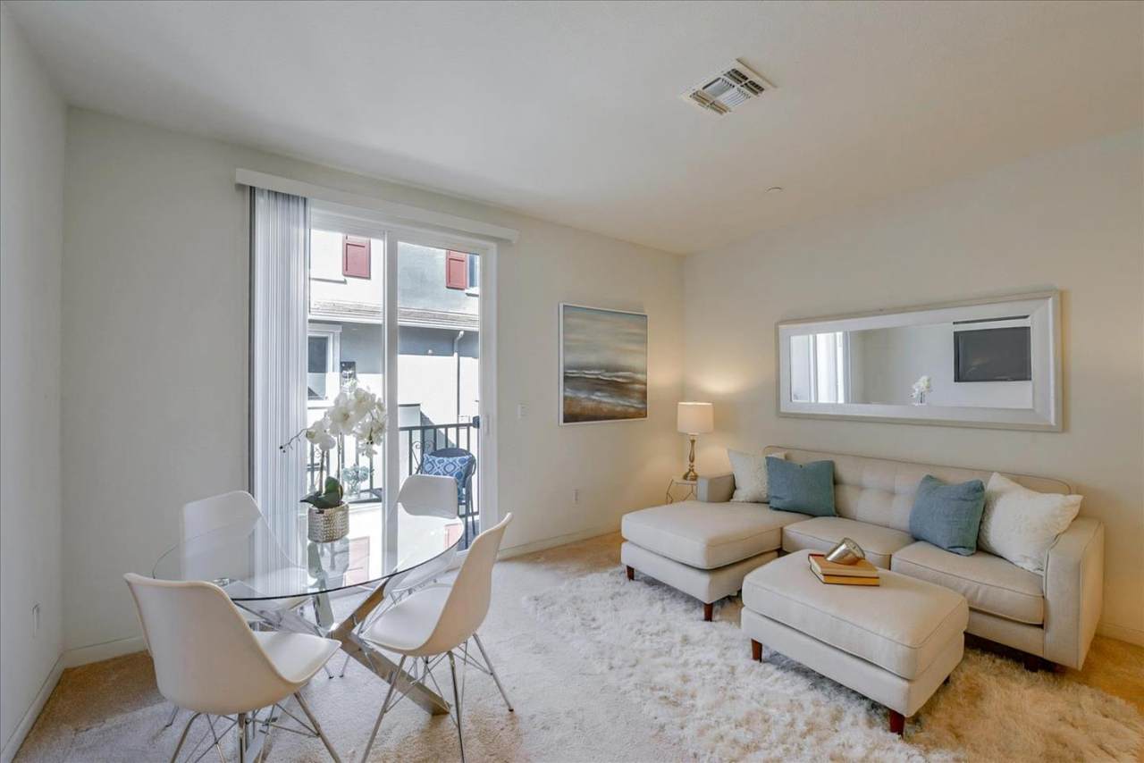 1762 Snell Pl - Photo 1