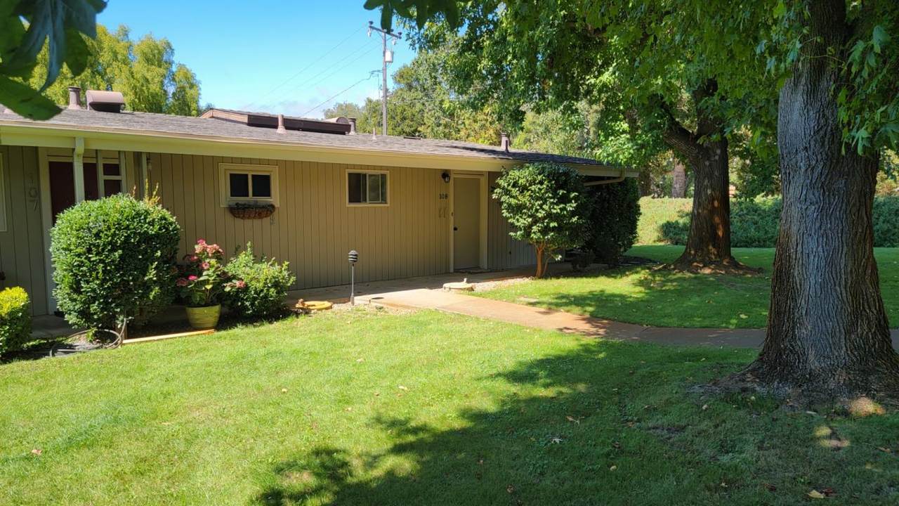 108 Hacienda Carmel - Photo 1