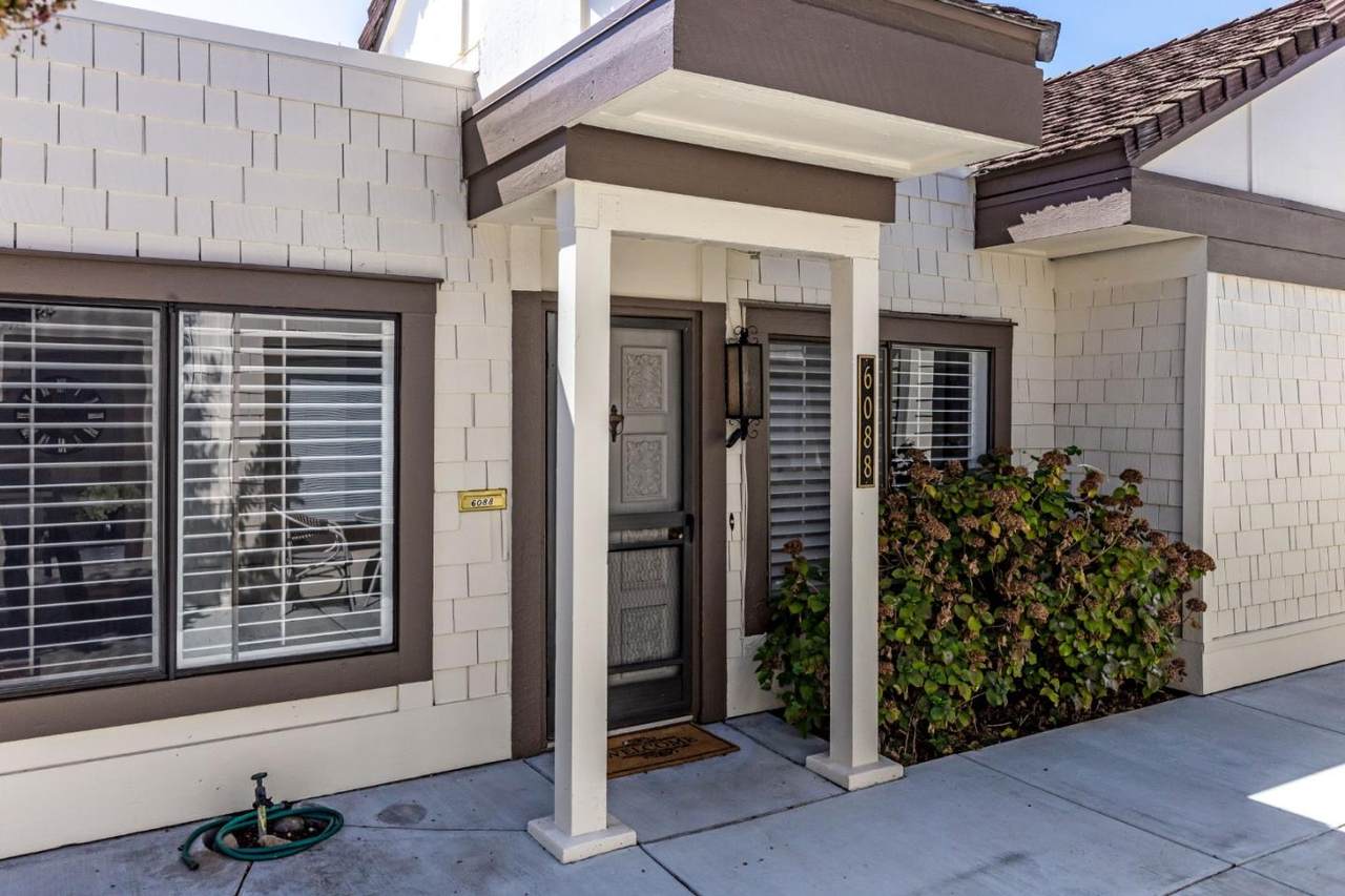 6088 Montgomery Ct - Photo 1
