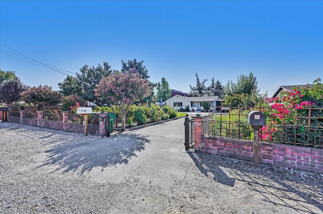 240 San Martin Ave - Photo 1