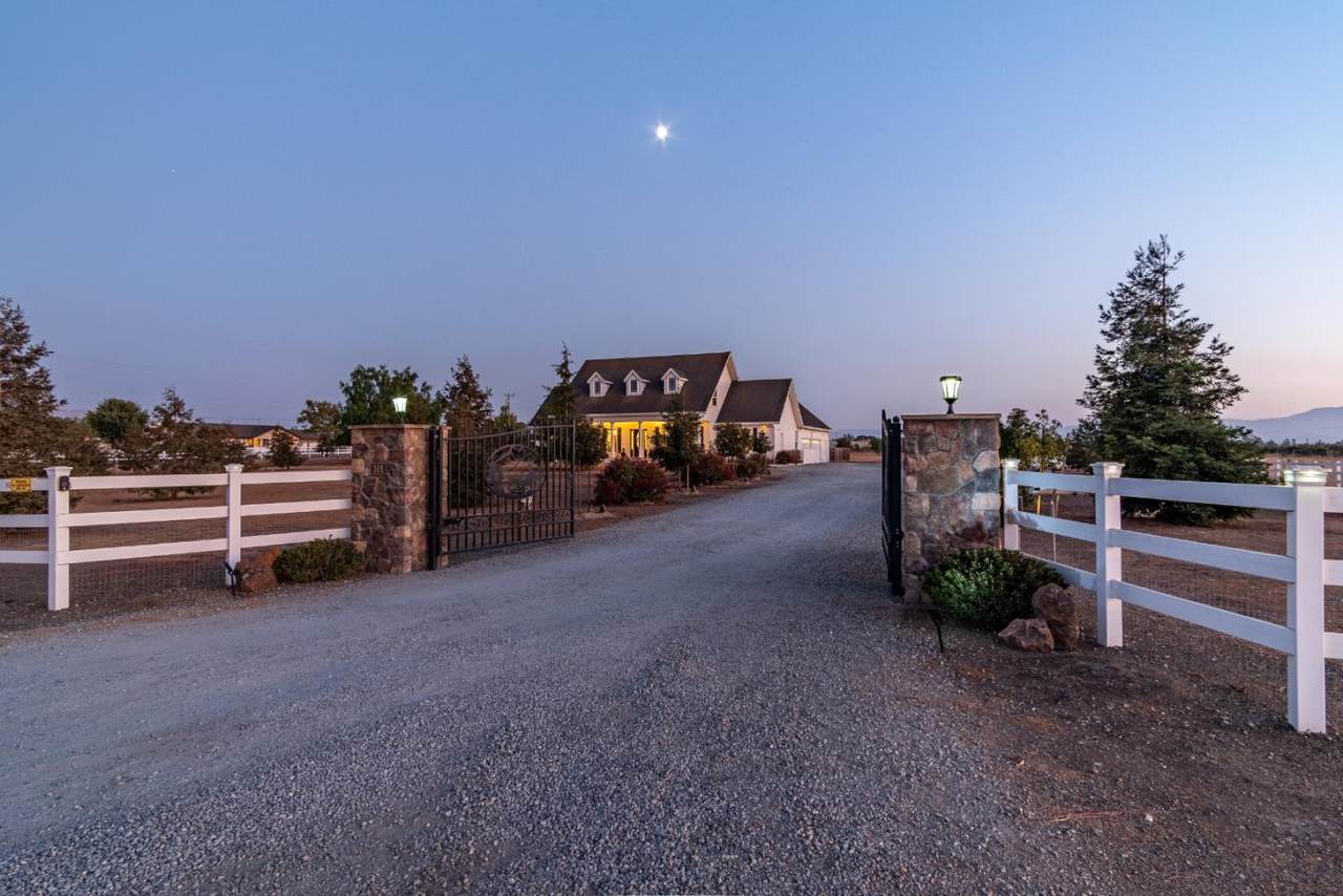 101 Rodriguez Ct - Photo 1