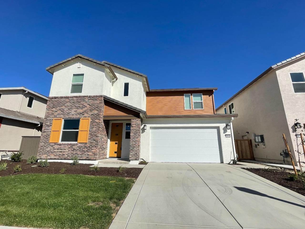 5678 Cancion St - Photo 1