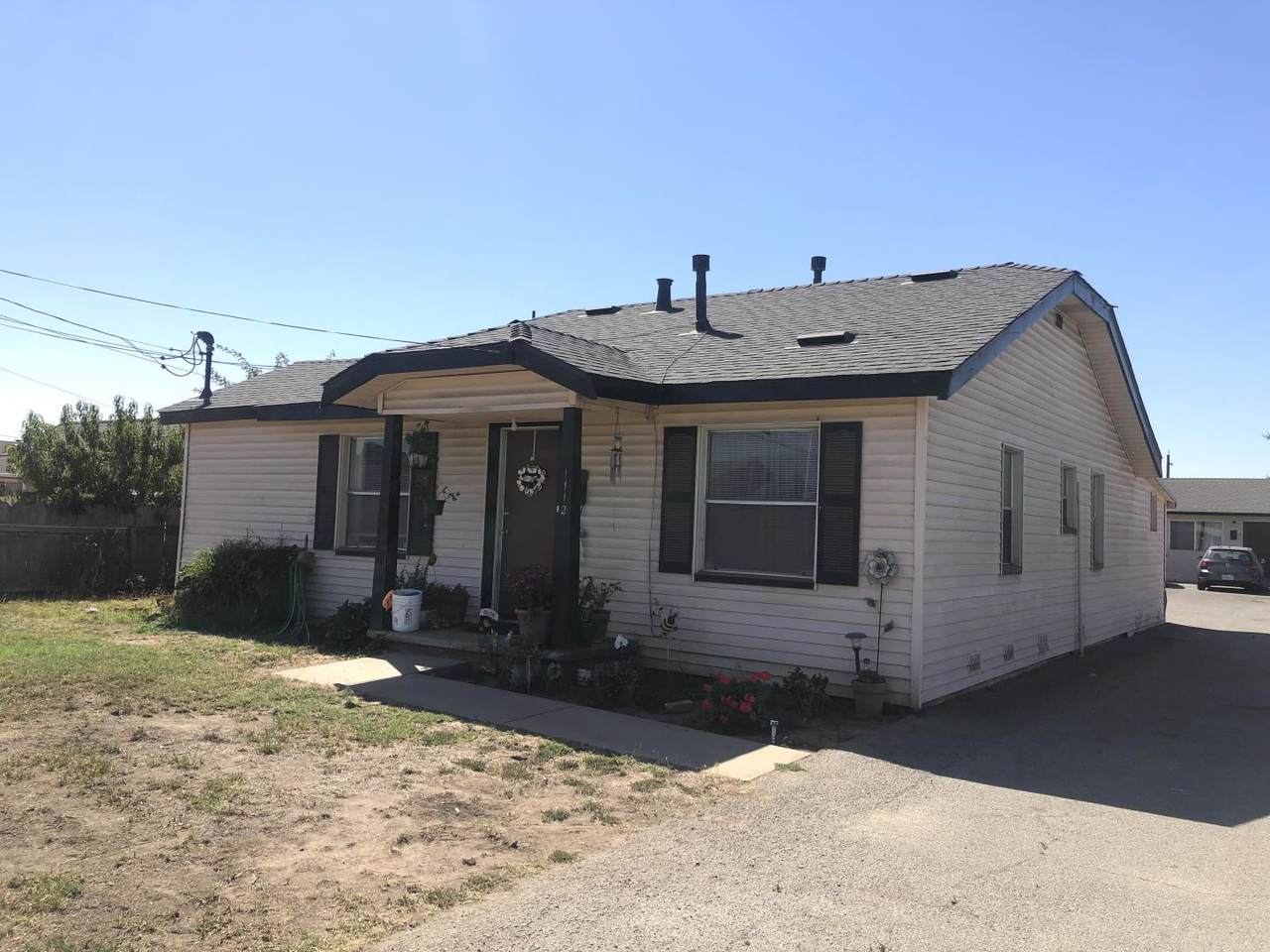 1112 C St - Photo 1