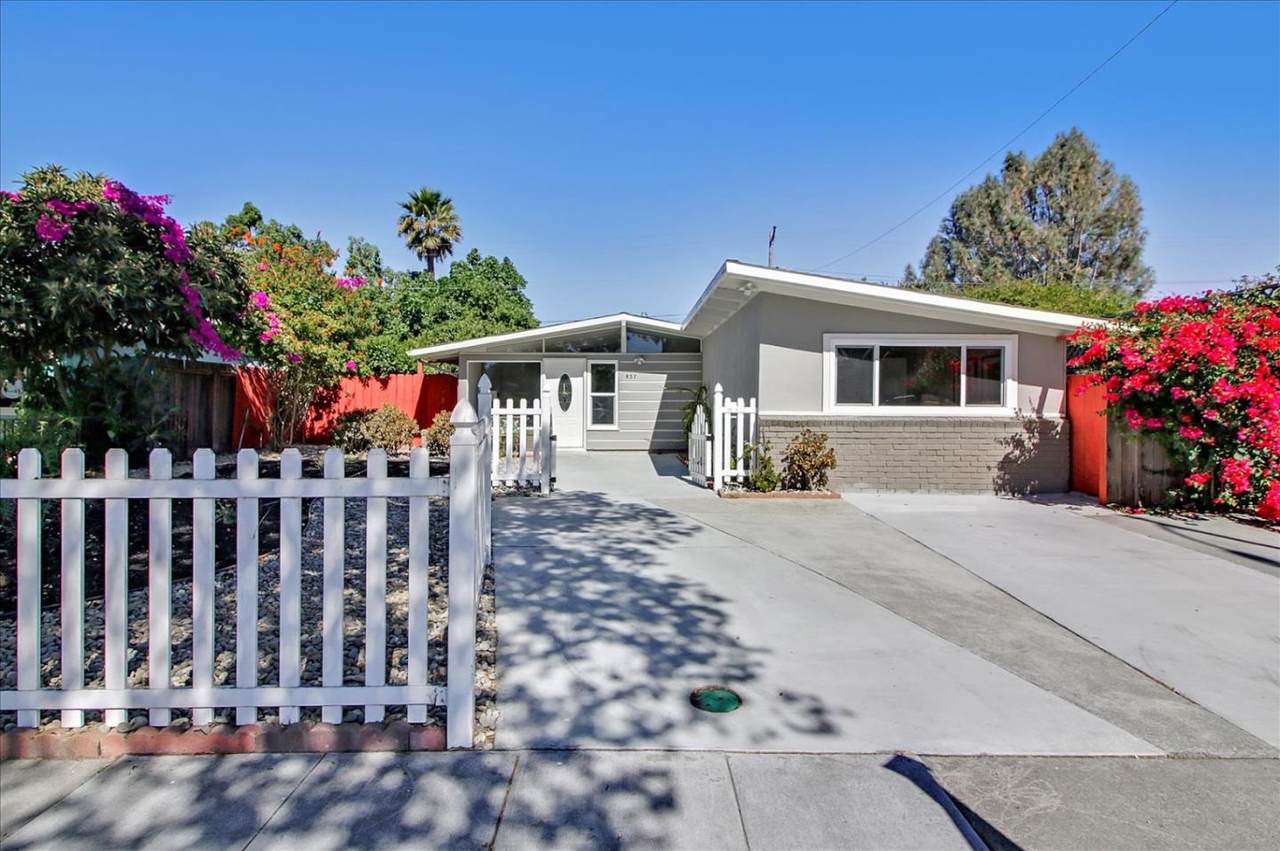 837 Lakemuir Dr - Photo 1