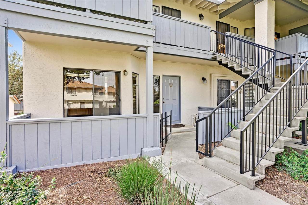 3132 Kenland Dr - Photo 1
