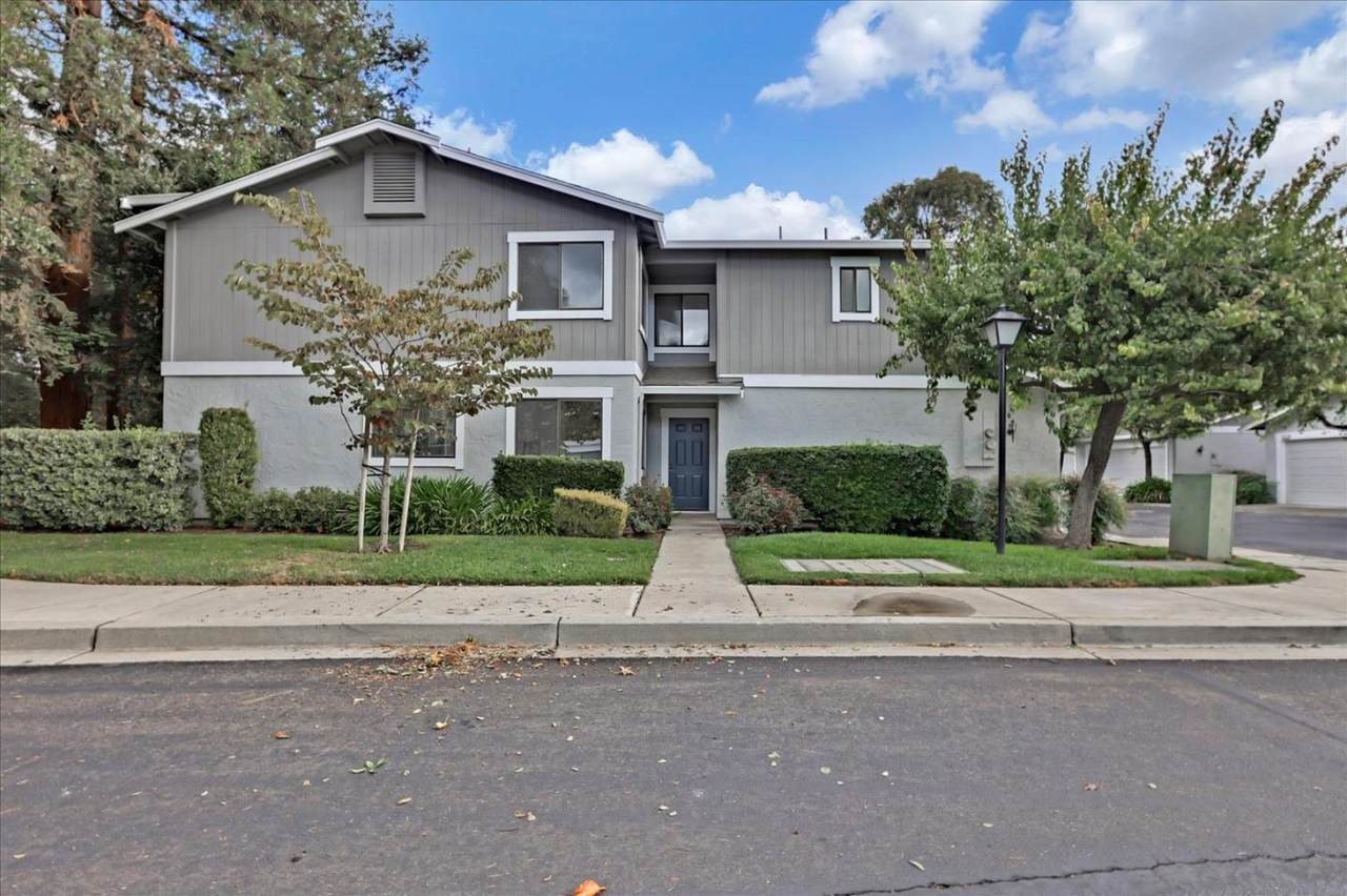 4869 Indian River Ct - Photo 1