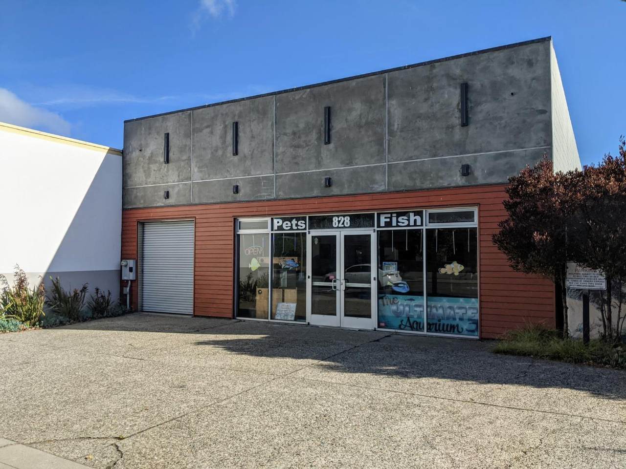 828 Lighthouse Ave - Photo 1