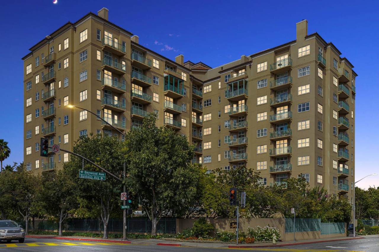 1 Baldwin Ave 810 - Photo 1