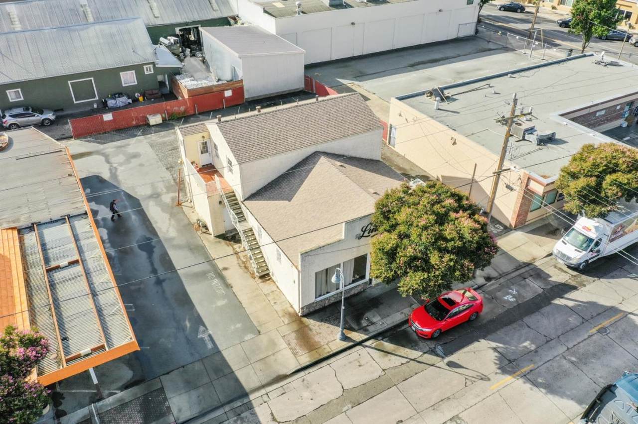 219 South St - Photo 1