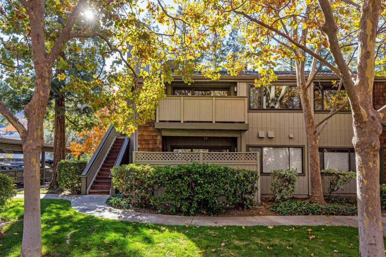 1210 La Terrace Cir - Photo 1