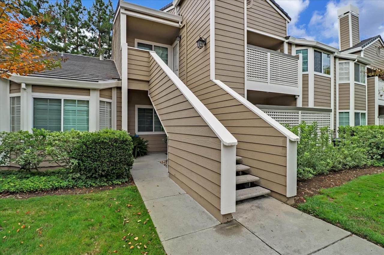5982 Bridgeport Lake Way - Photo 1