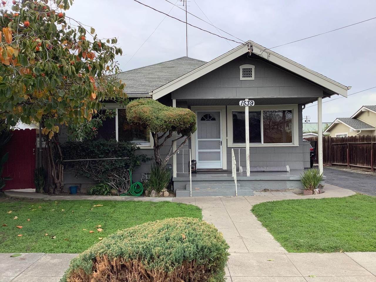 1539 Lewis St - Photo 1