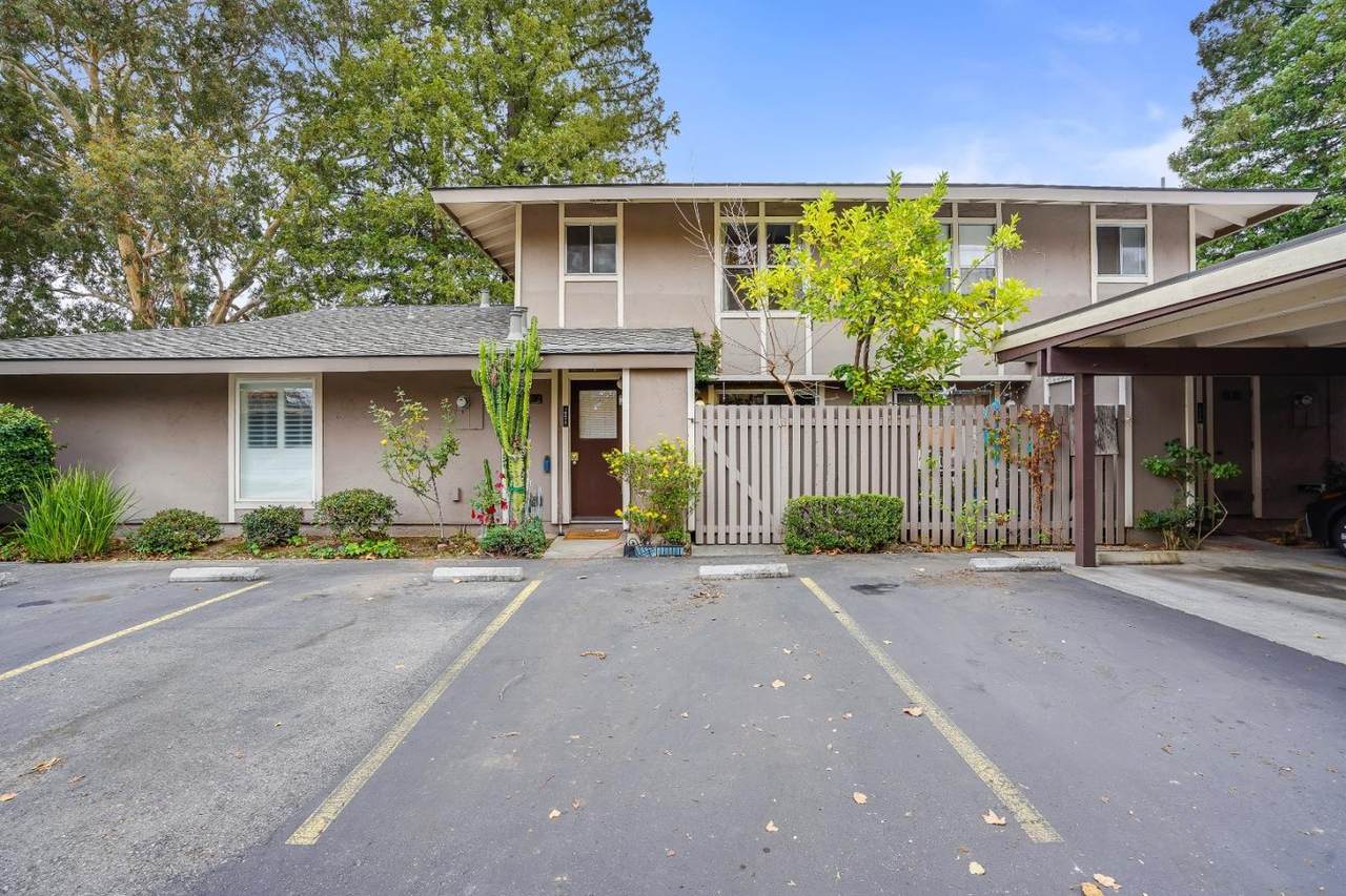 10572 White Fir Ct - Photo 1