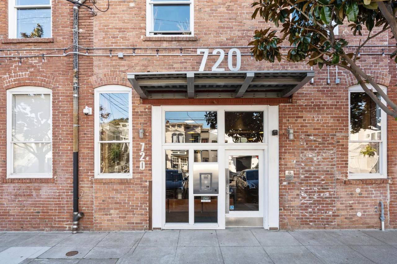 720 York St 115 - Photo 1