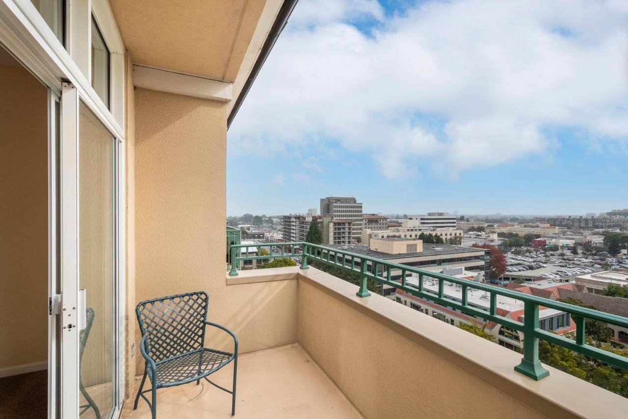 1 Baldwin Ave 1006 - Photo 1
