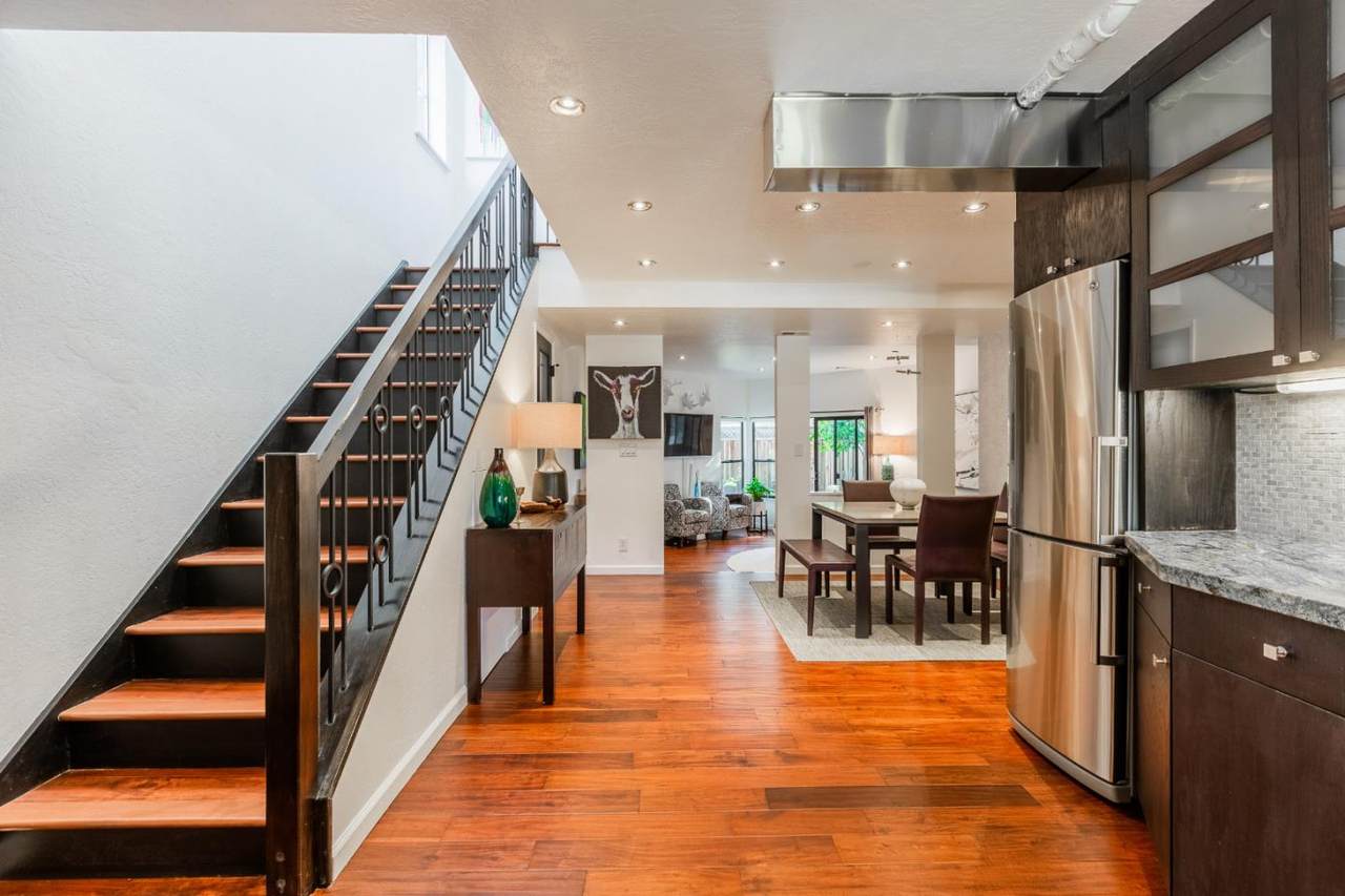 1157 Villa St 1 - Photo 1